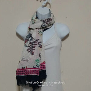 Talbots NWT Floral Botanical Fringe Hem Multifunctional Rectangle Scarf Wrap